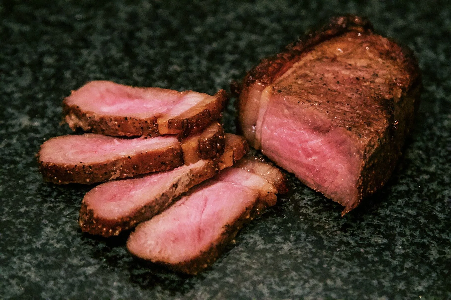 Carne bovina fatiada ao ponto